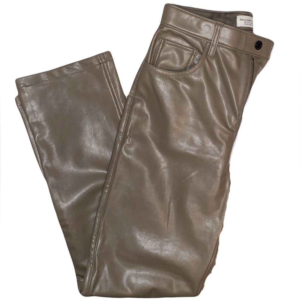 Abercrombie & Fitch The 90's Straight Ultra High Rise Olive Leather Pant 27